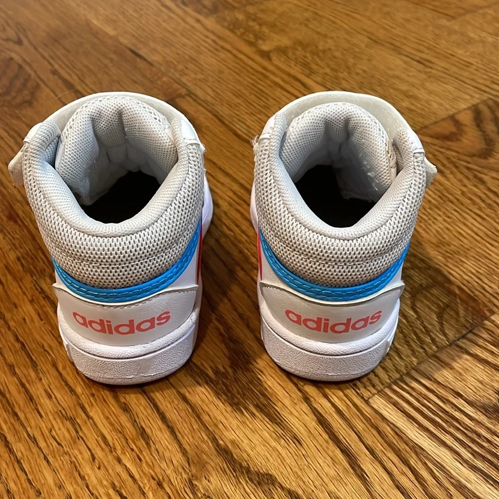 Baby Girl’s High Top Adidas Shoes/Sneakers. Size 5. Excellent to Like New.